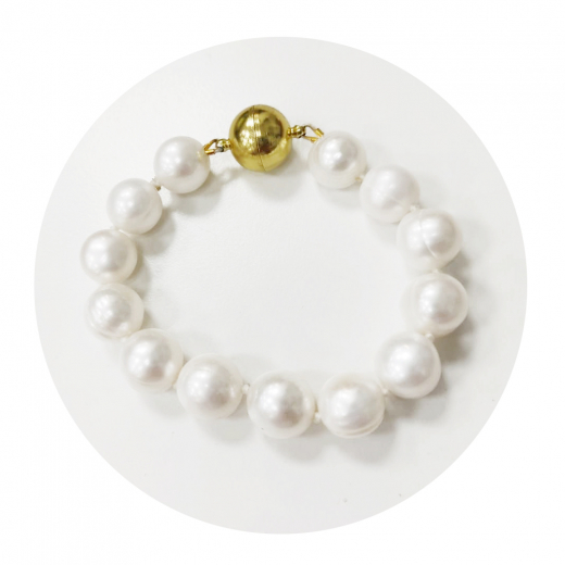 ABSW8001- Armband aus Süssewasserüerlen 12-12,5mm geknotet mit Magnet ca 19,5cm