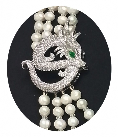 MY4002- 4 reihige aus Süsswasserperlen ca 6-7# mit Drachen Anhänger (nur auf Bestellung)