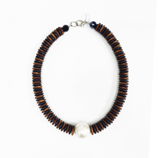 CLMA002- Kette aus Holzscheiben im Braun, Blau mit weißen Kugel