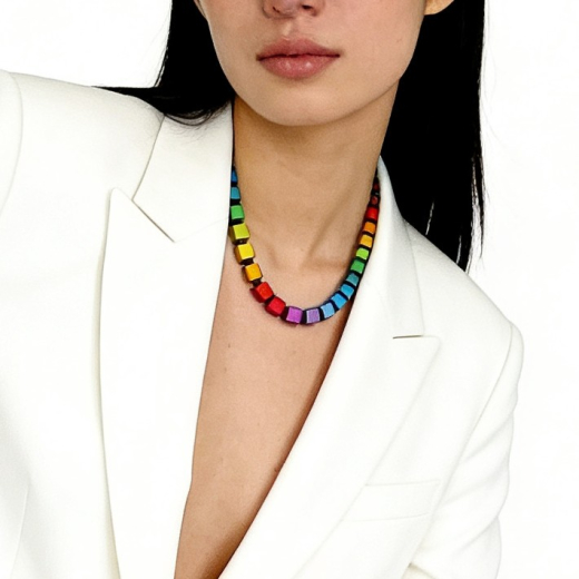 CUE8A00- Blickfang Regenbogenverlauf aus elox. Alum. Würfel 8x8x8