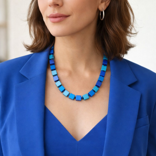 CUE8A02- Blickfang blau, blau, blau aus elox. Alum. Würfel 8x8x8