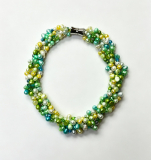 SAWA8006- 4 reihige heller Grün Töne aus Süsswasserperlen ca 6-8 mm mit Magnetverschluss