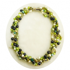 SAWA8002- 4 reihige div grün Farbe aus Süsswasserperlen ca 6-8 mm mit Magnetverschluss