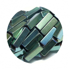 STHC4136-  1 Strang Hämatit Quader 4x4x13  A Qualität gruen